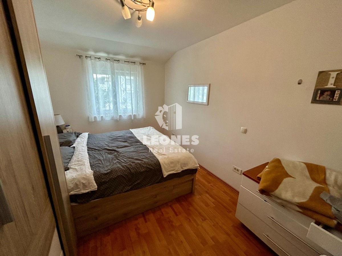 Stanovanje v Novigradu na mirni lokaciji z dvema spalnicama