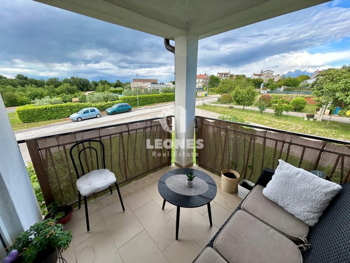 Stanovanje v Novigradu na mirni lokaciji z dvema spalnicama