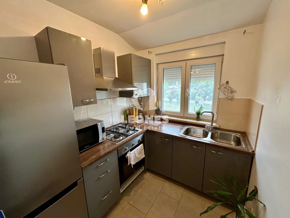 Stanovanje v Novigradu na mirni lokaciji z dvema spalnicama