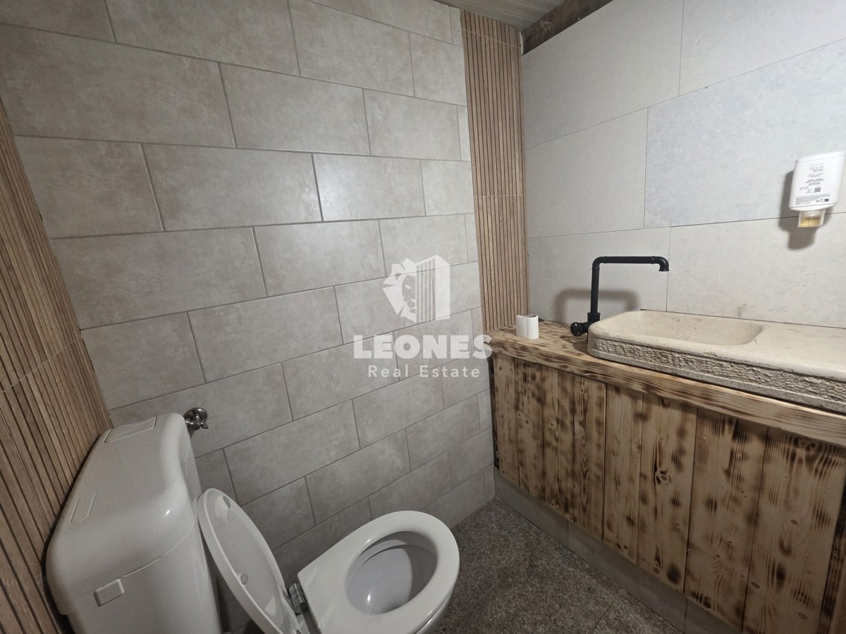 Hiša s tremi stanovanjskimi enotami v bližini Umaga