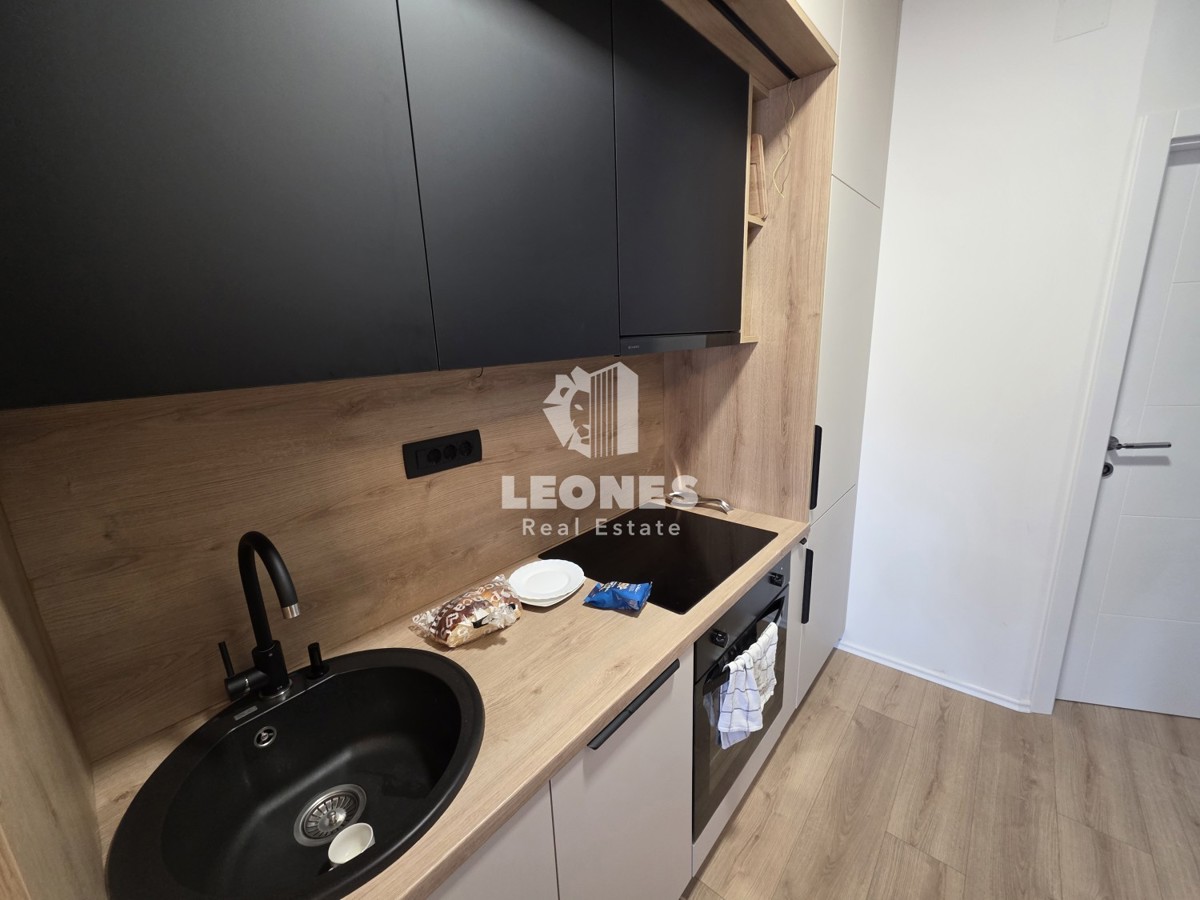 Hiša s tremi stanovanjskimi enotami v bližini Umaga