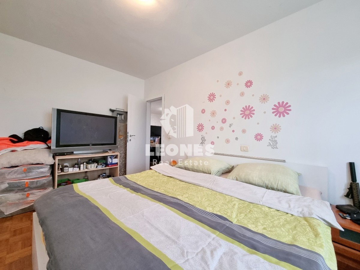 Hiša s tremi stanovanjskimi enotami v bližini Umaga