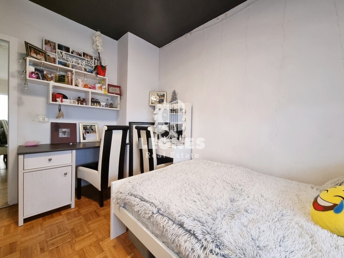 Hiša s tremi stanovanjskimi enotami v bližini Umaga