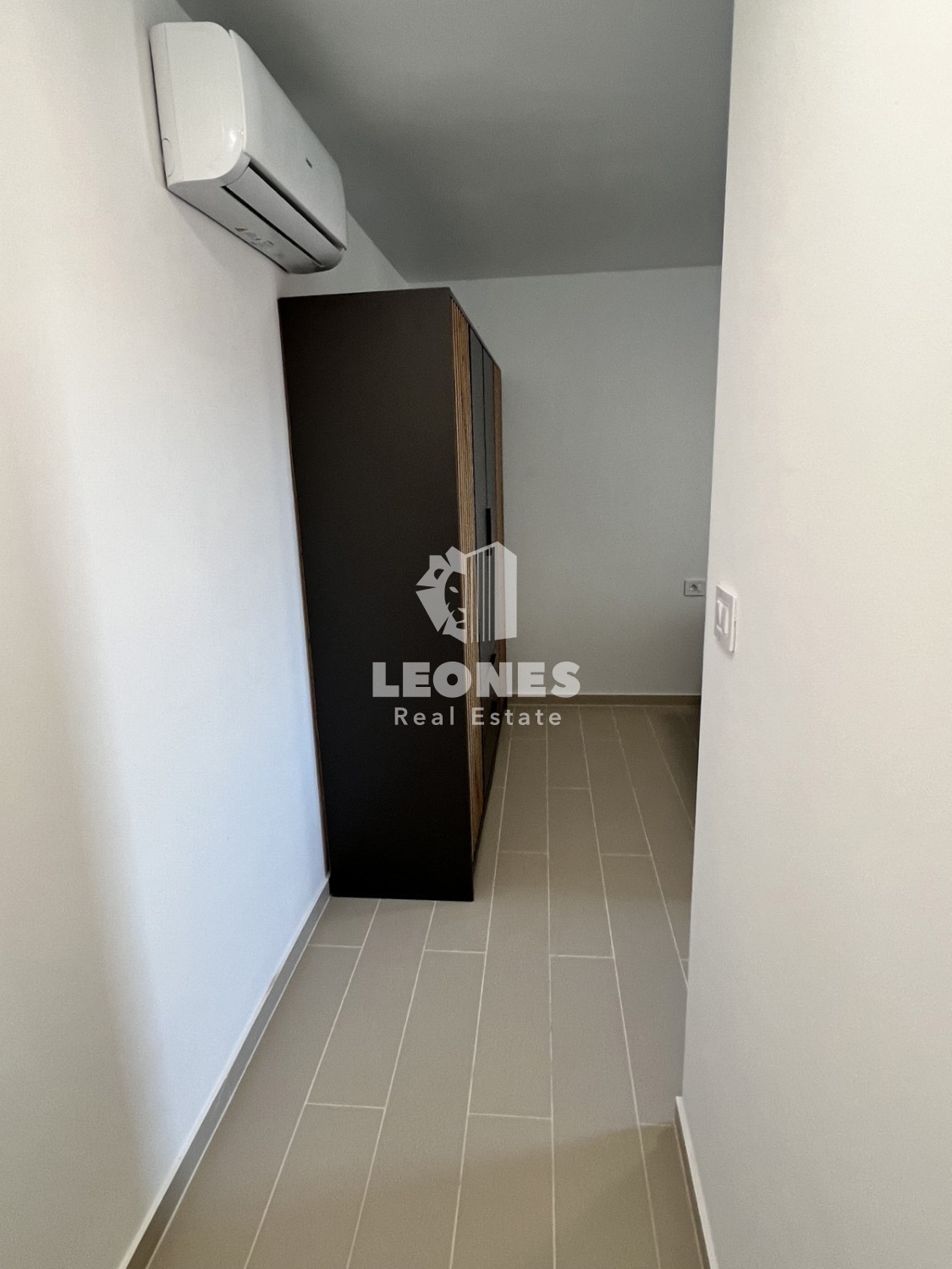 Apartma s pogledom na morje le 500 metrov od plaže v Novigradu