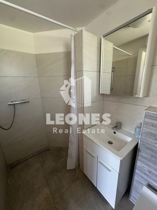 Dvojček hiše z bazenom v bližini Poreča - Kaštelir