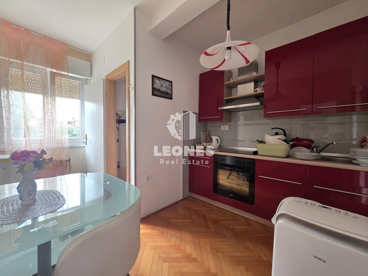 Hiša z velikim vrtom v bližini Umaga