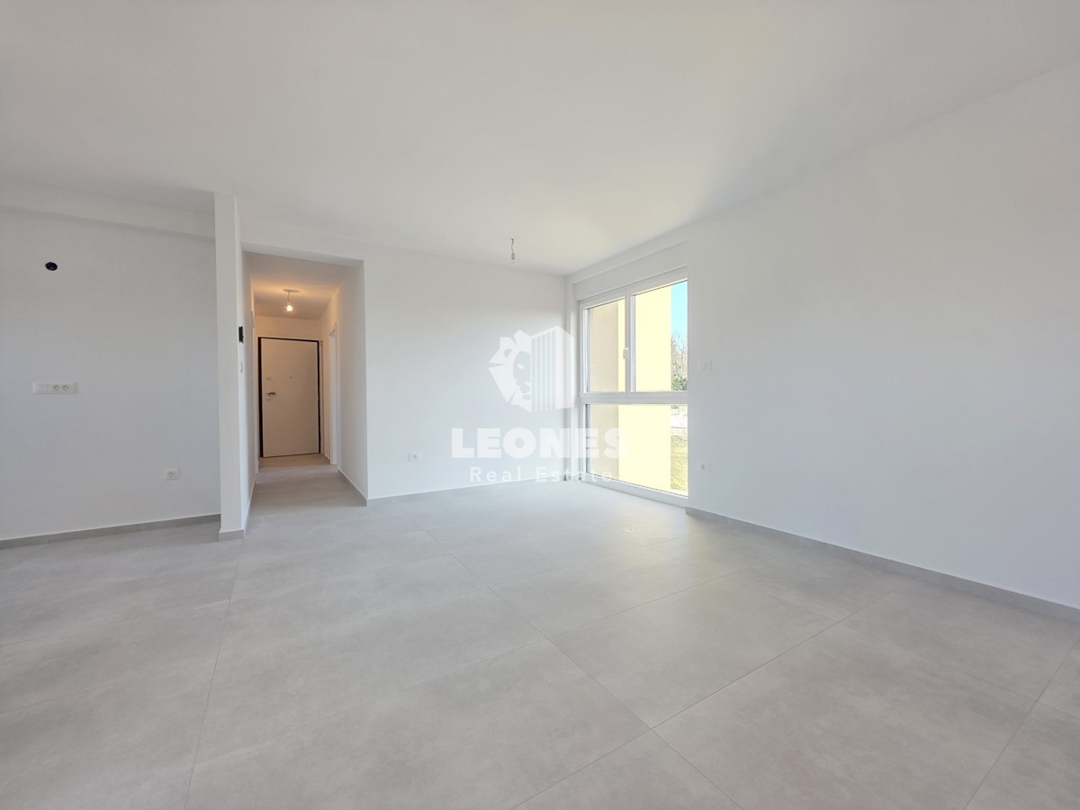 Stanovanje v kakovostni novogradnji v Vabrigi, Tar