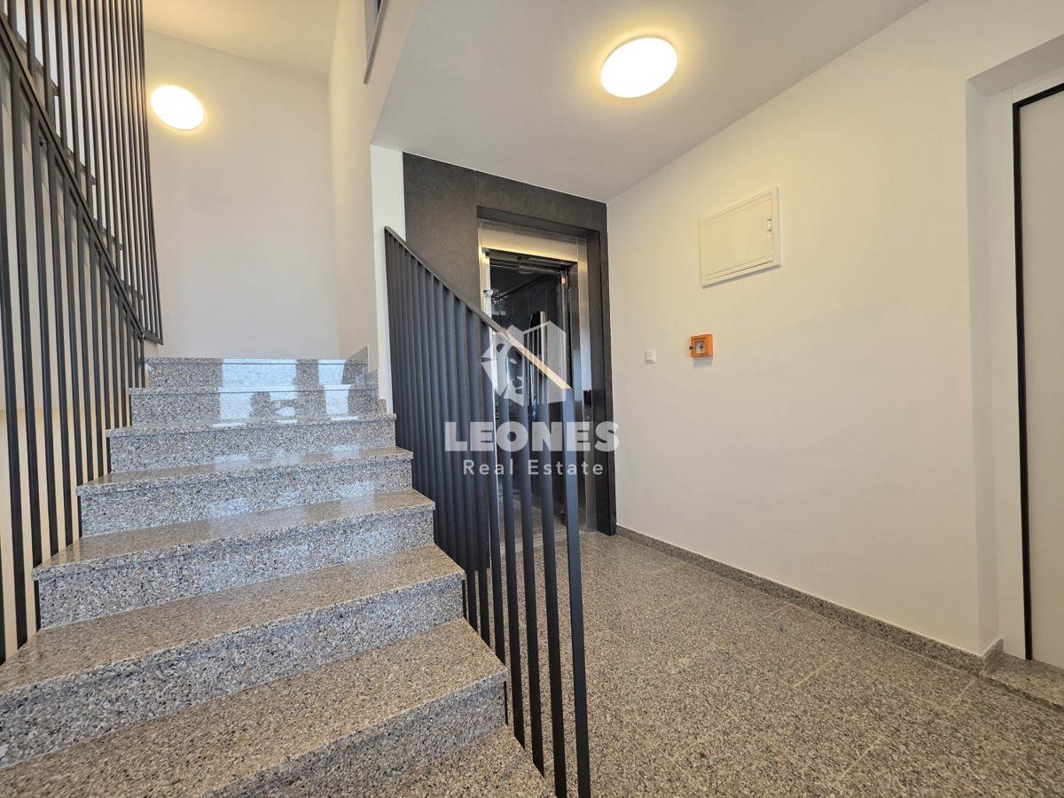 Stanovanje v kakovostni novogradnji v Vabrigi, Tar