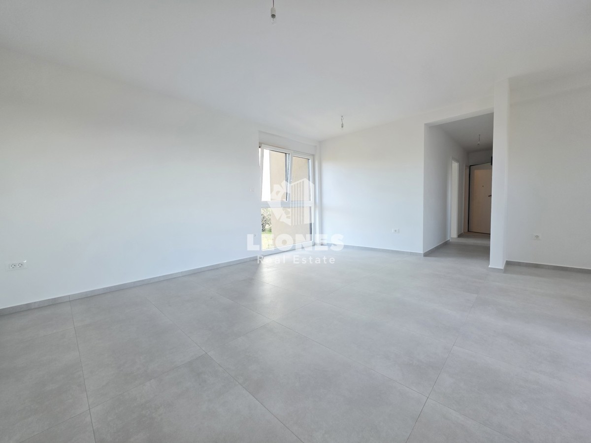 Stanovanje v kakovostni novogradnji v Vabrigi, Tar