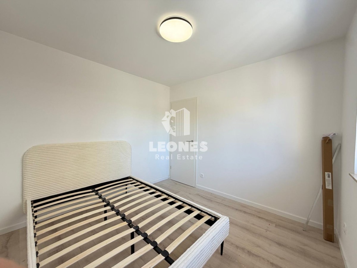 Popolnoma opremljeno stanovanje v pritličju prenovljene stavbe v Novigradu