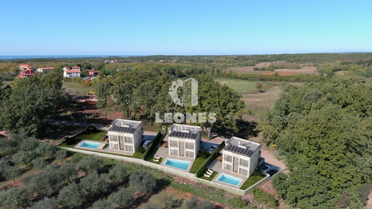Moderna vila z bazenom v bližini Brtonigle