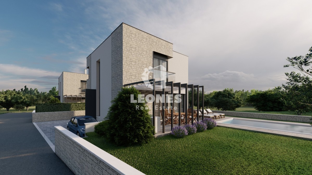 Moderna vila z bazenom v bližini Brtonigle