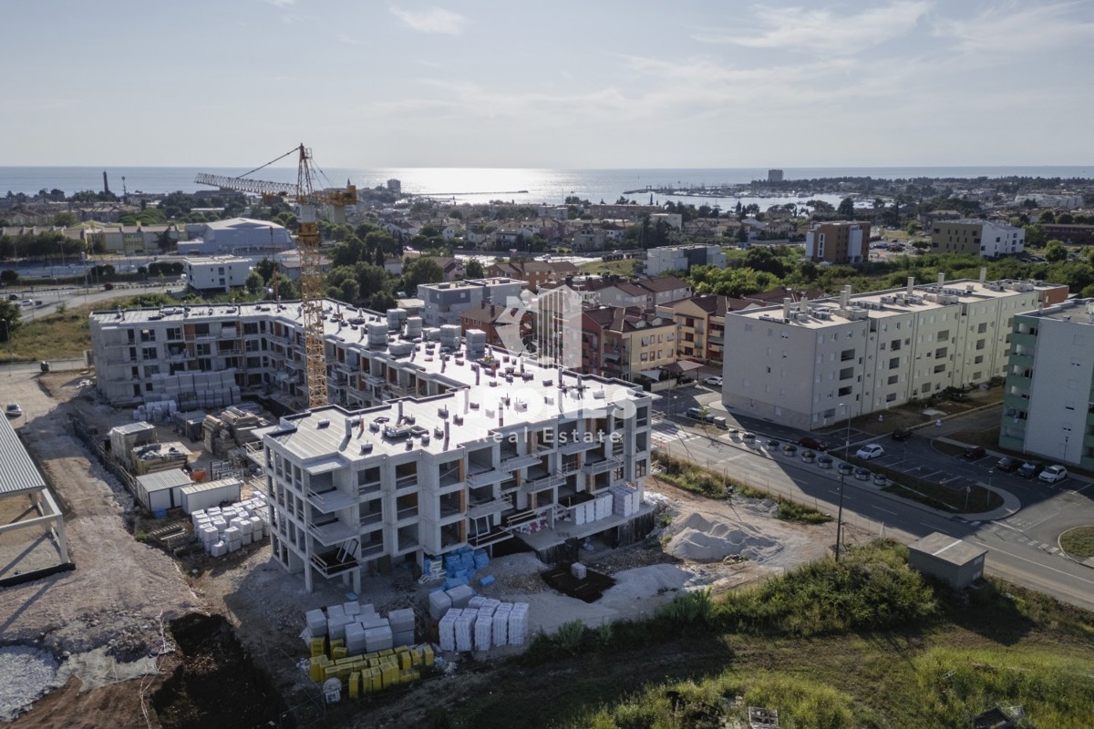 Apartma z dvigalom v novogradnji v Umagu
