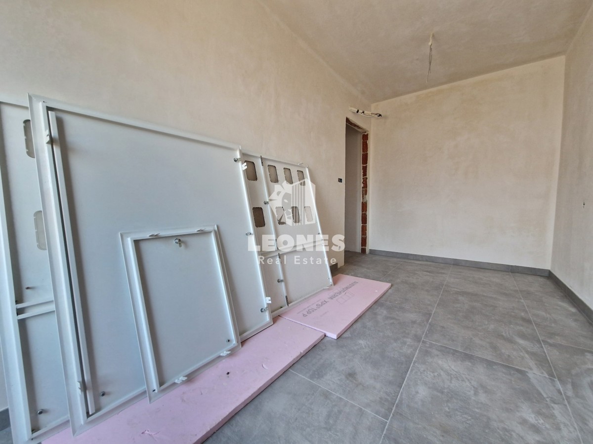Apartma z vrtom 300 m od morja in plaže v Bašaniji, blizu Umaga