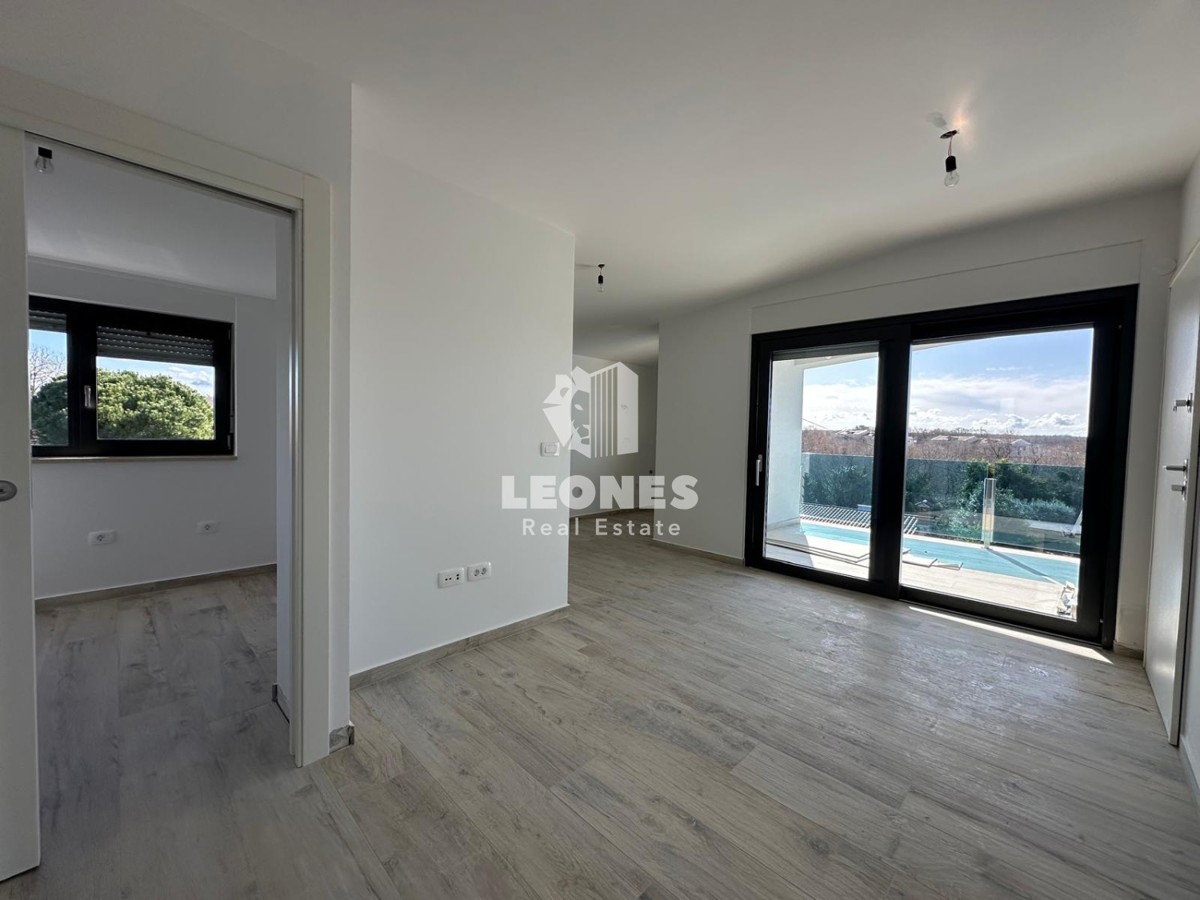 Kvaliteten apartma s pogledom na morje v Lovrečici na odlični lokaciji