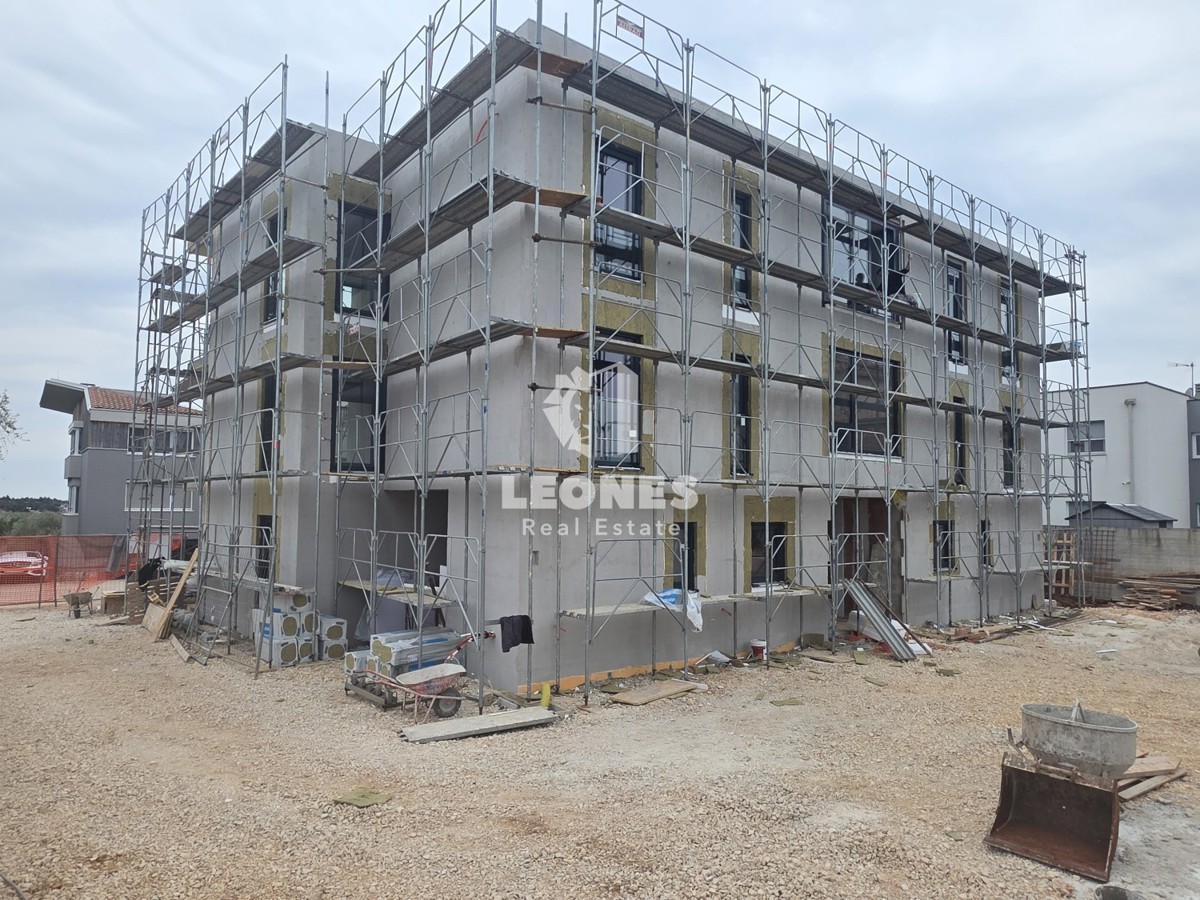 Stanovanje v novogradnji 600 m od morja in plaže v bližini Umaga