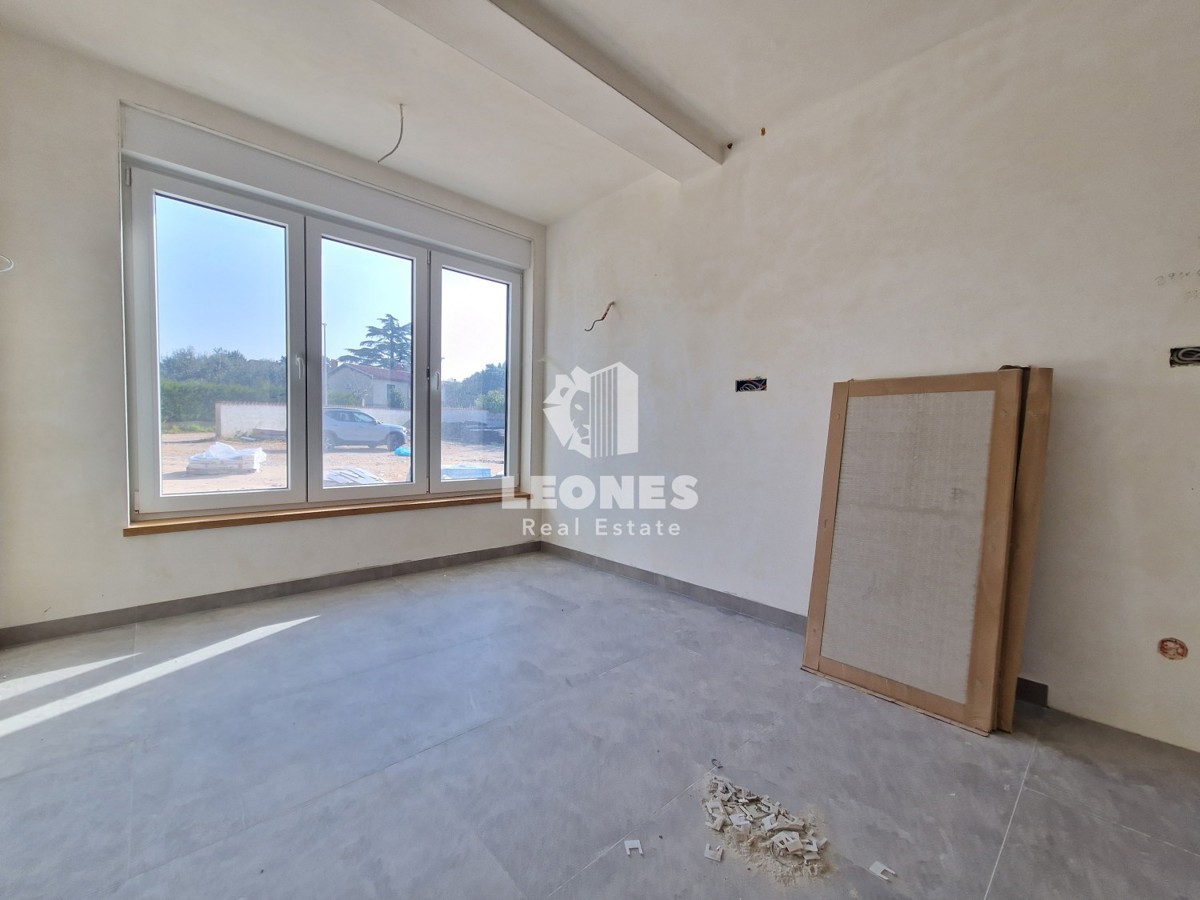 Apartma z vrtom 300 m od morja in plaže v bližini Umaga, Bašanija