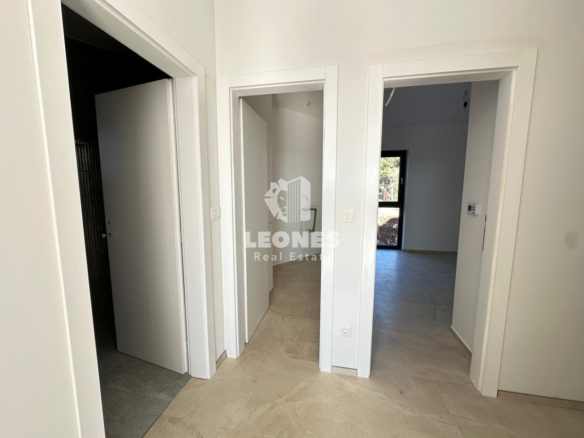 Apartma s pogledom na morje in strešno teraso v Taru