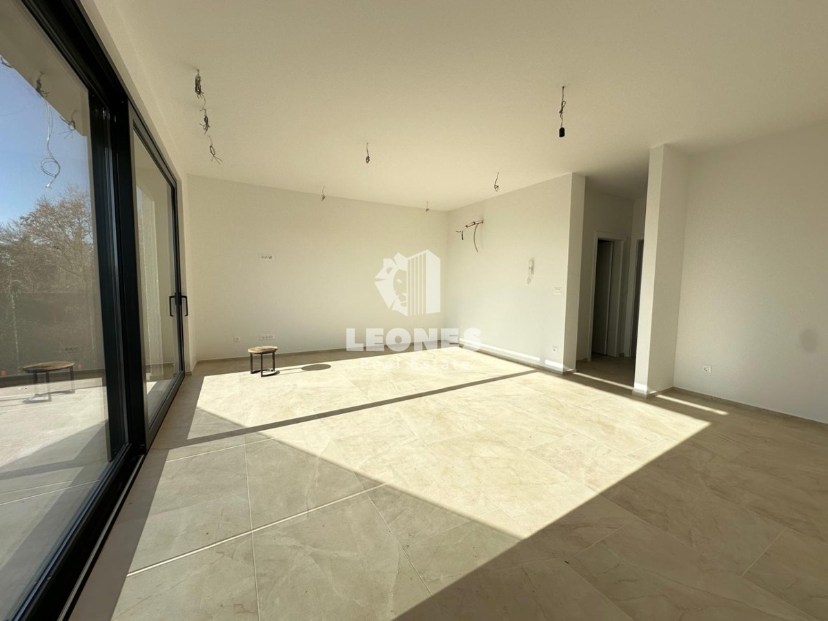 Apartma s pogledom na morje in strešno teraso v Taru