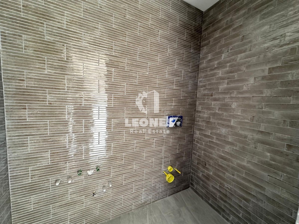 Apartma s pogledom na morje in strešno teraso v Taru