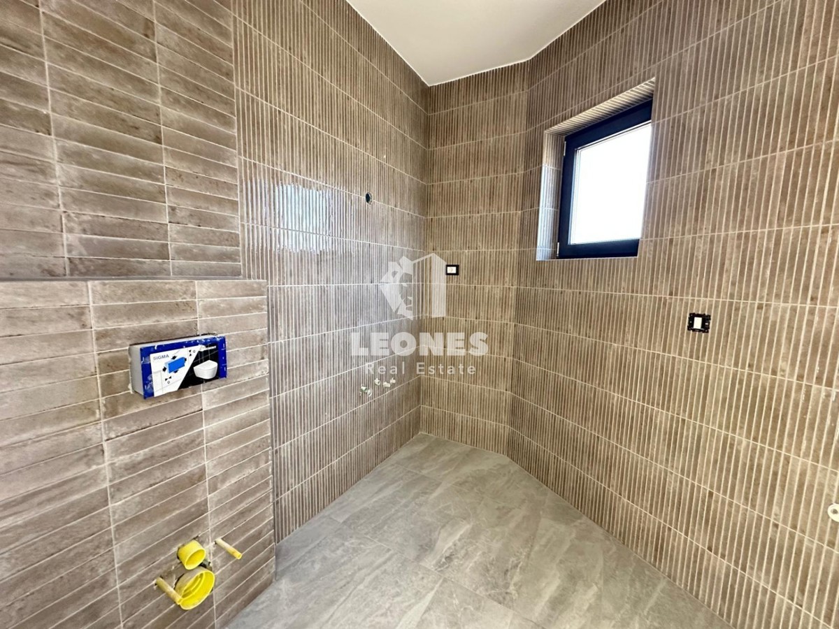Apartma s pogledom na morje in strešno teraso v Taru