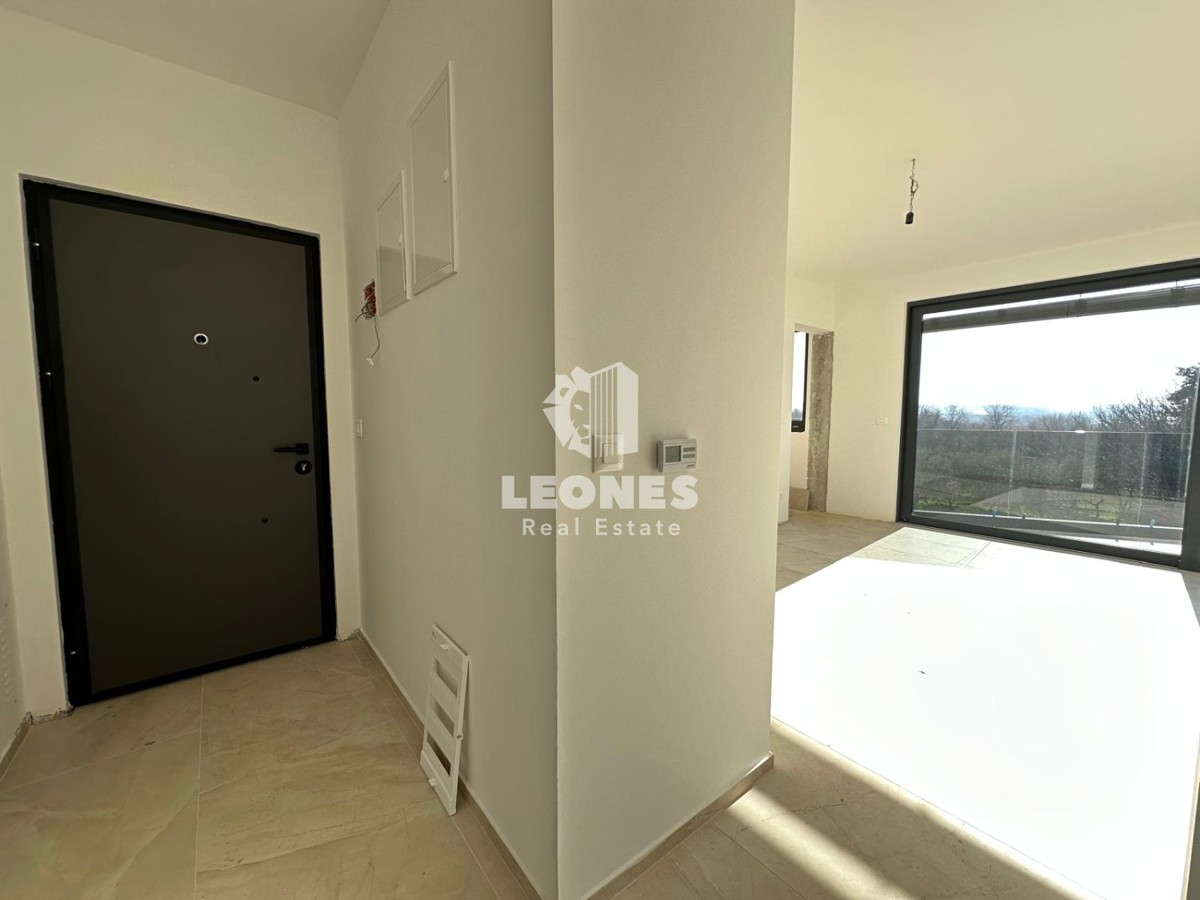 Apartma s pogledom na morje in strešno teraso v Taru