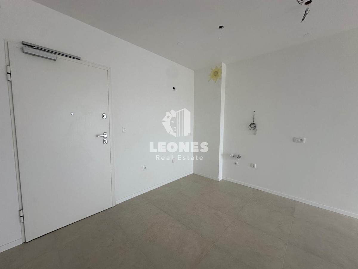 Stanovanje v drugem nadstropju v kvalitetni novogradnji z dvigalom in pogledom na morje v Taru