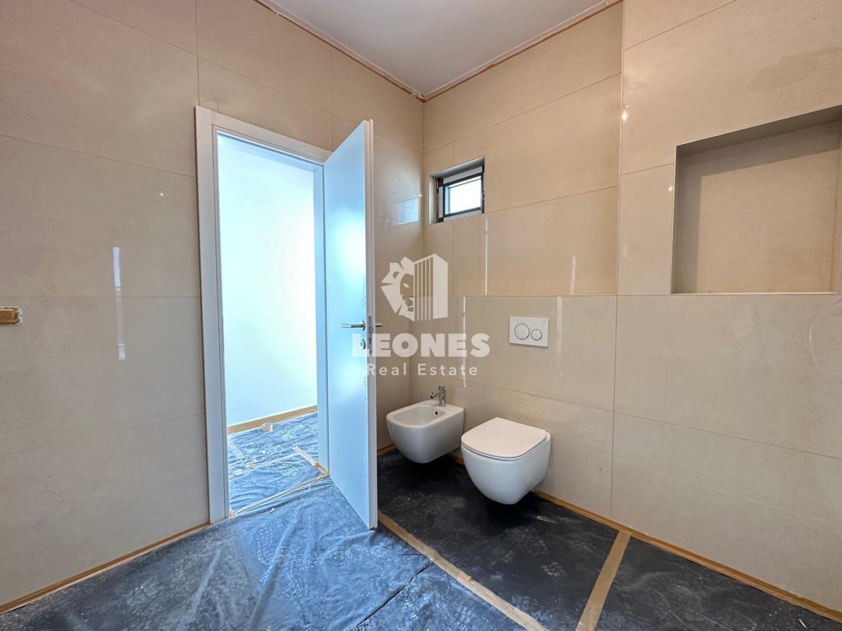 Kakovosten apartma s pogledom na morje le 200 metrov od plaže v Lovrečici