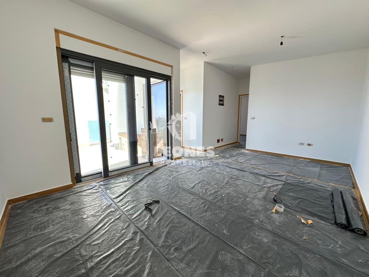 Kakovosten apartma s pogledom na morje le 200 metrov od plaže v Lovrečici