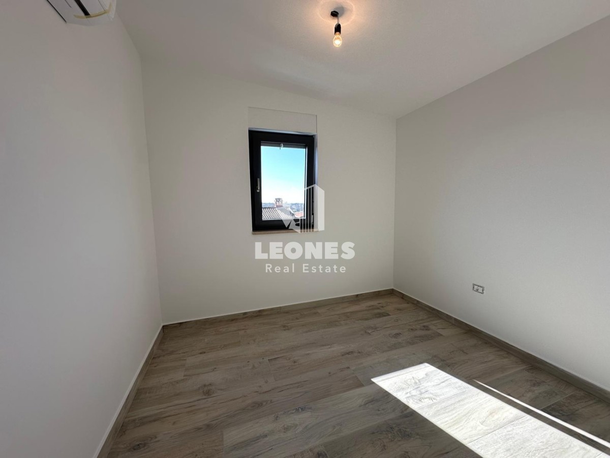 Duplex stanovanje s pogledom na morje v Lovrečici, le 300 metrov od morja