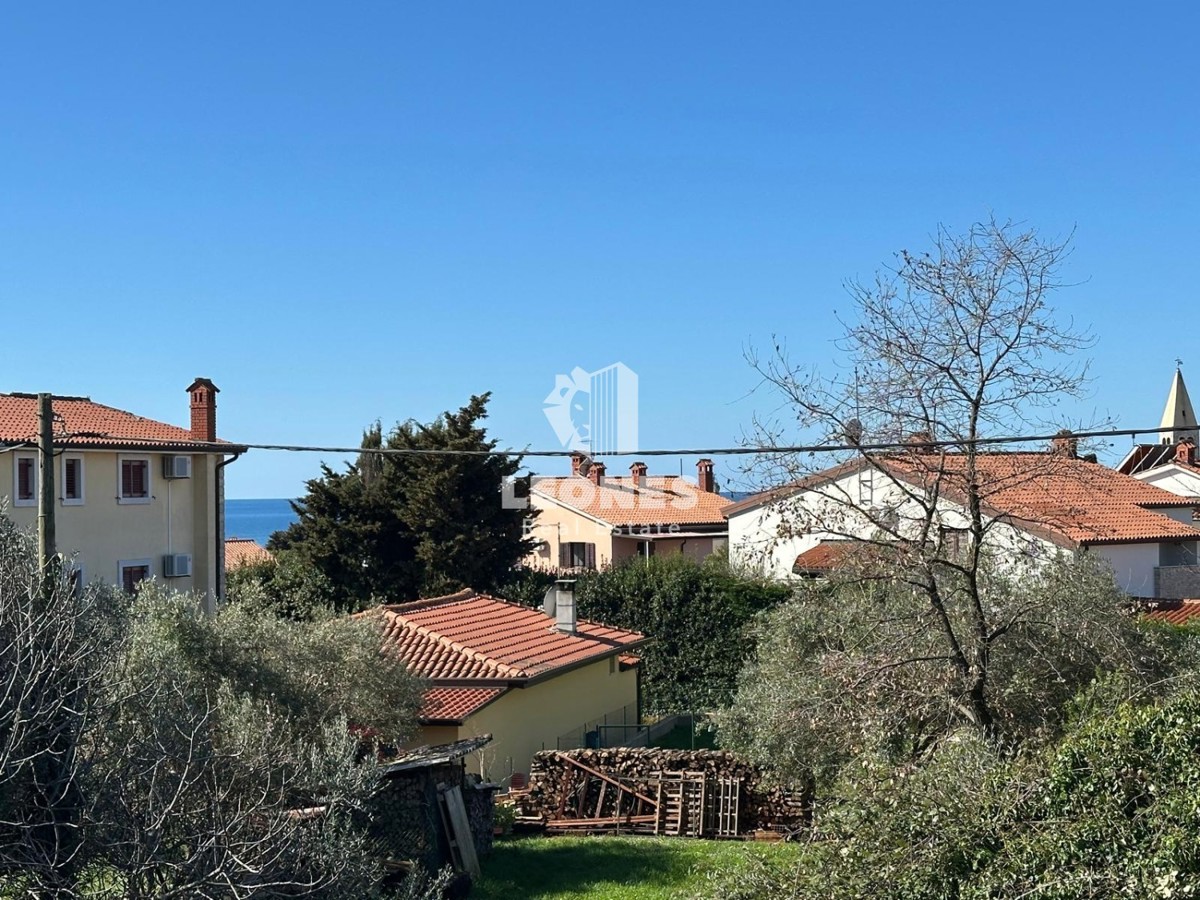 Duplex stanovanje s pogledom na morje v Lovrečici, le 300 metrov od morja