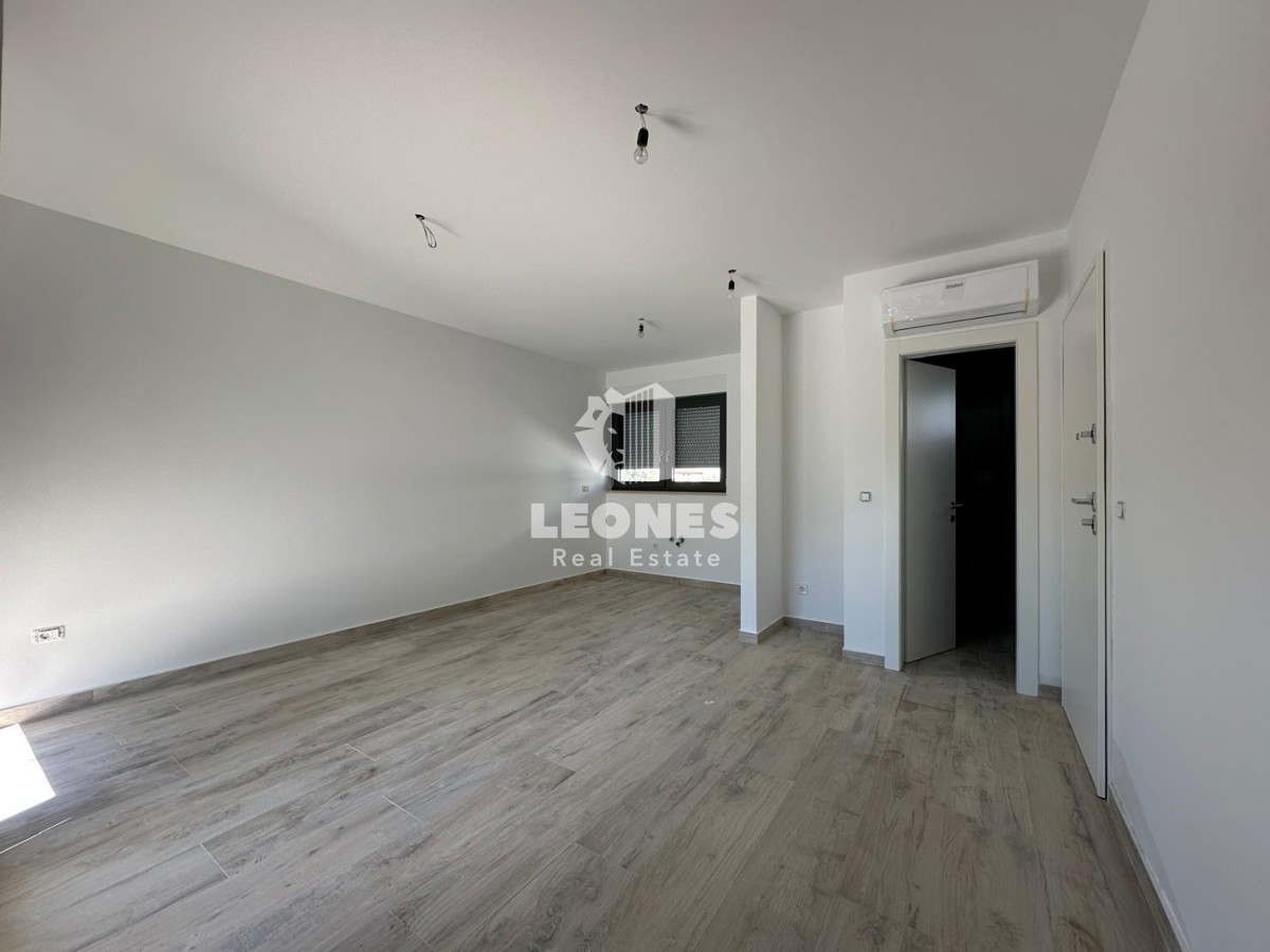 Duplex stanovanje s pogledom na morje v Lovrečici, le 300 metrov od morja