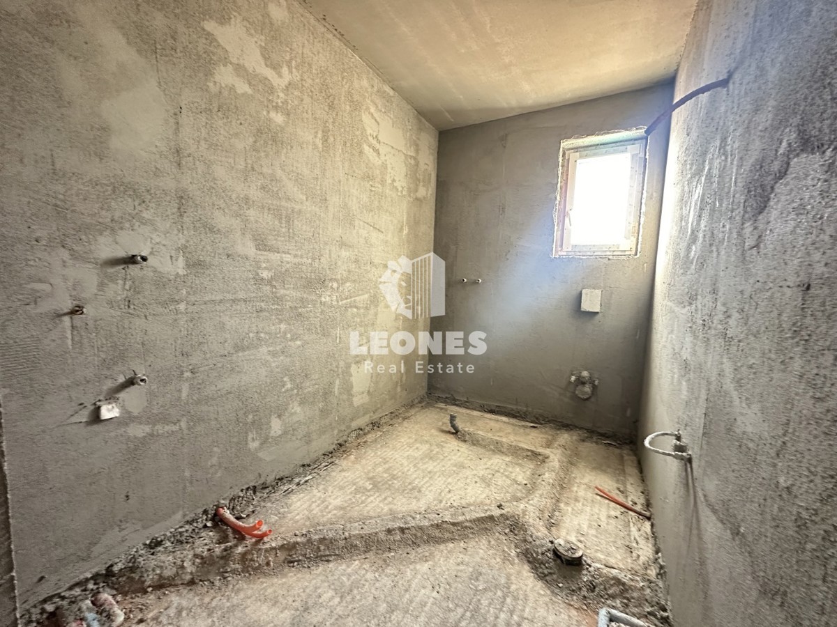 Apartma z bazenom na odlični lokaciji v Novigradu