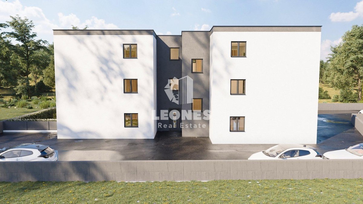 Apartma z bazenom na odlični lokaciji v Novigradu