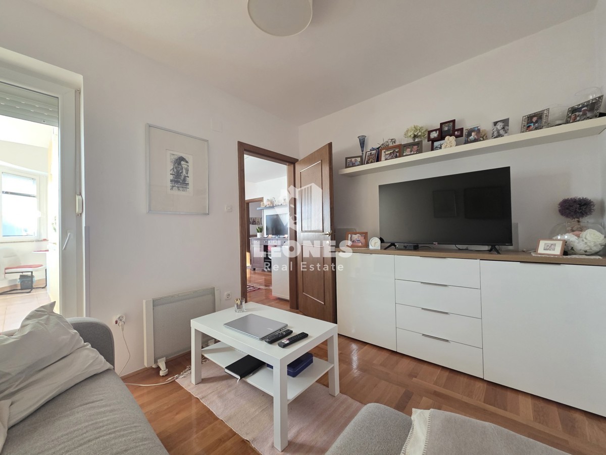 Dupleks stanovanje z garažnim parkirnim mestom v Umagu