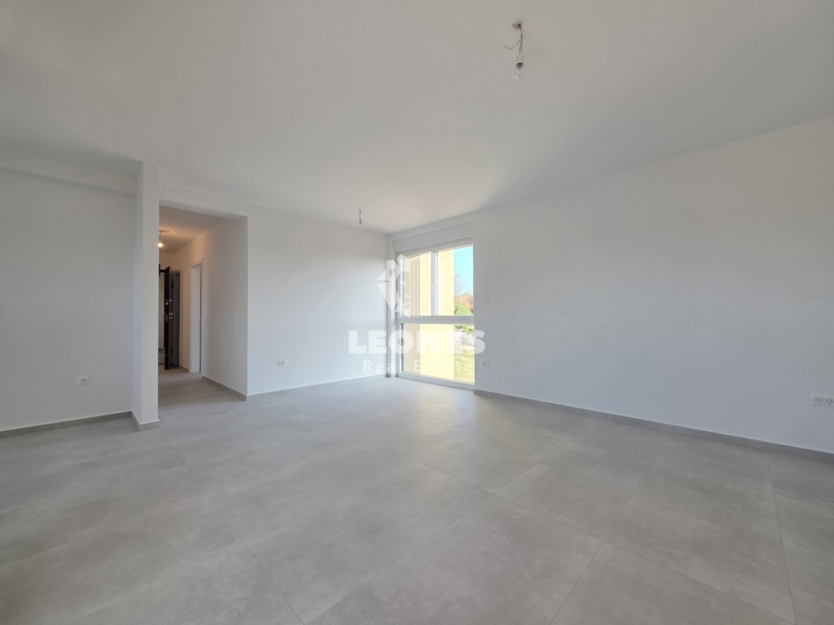 Stanovanje v prvem nadstropju kakovostne novogradnje v Vabrigi - Tar