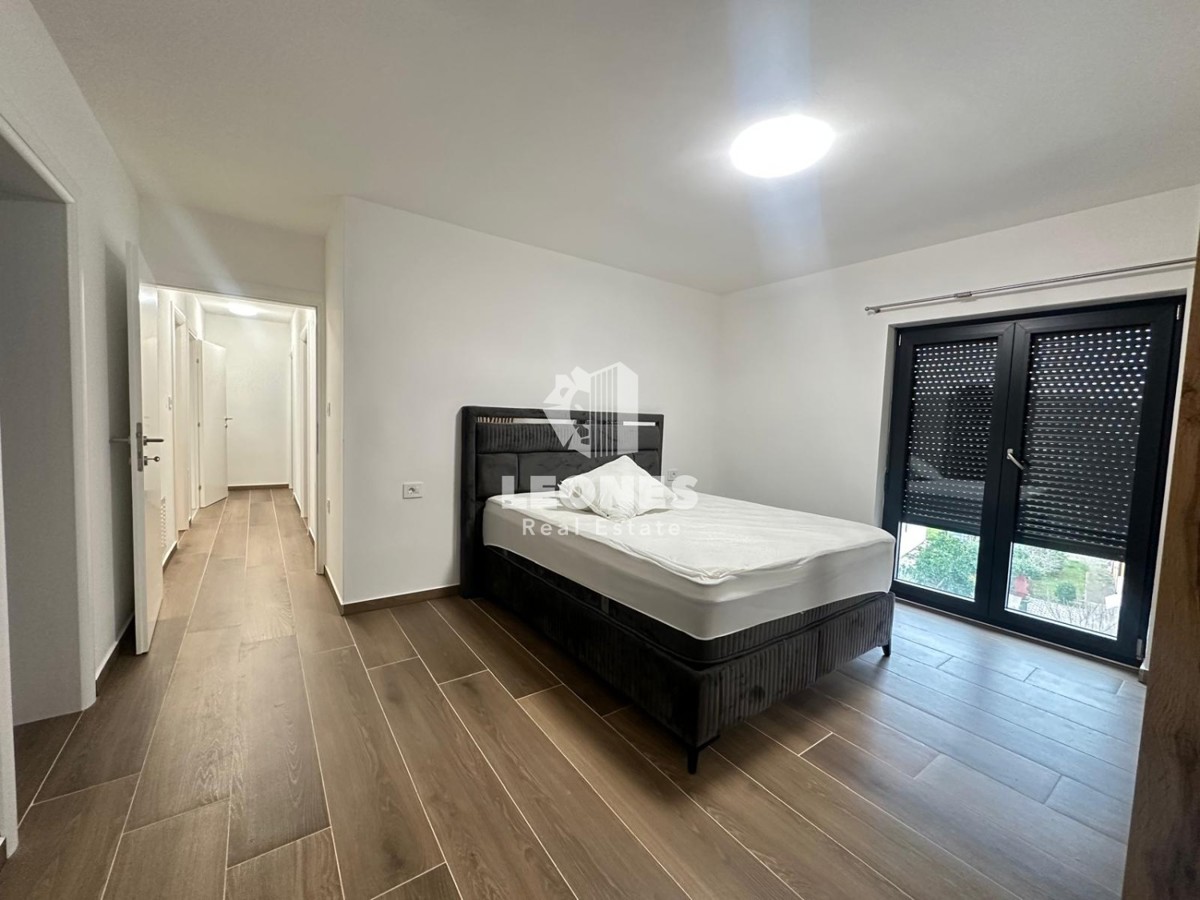 Čudovit penthouse s pogledom na morje 500 metrov od morja