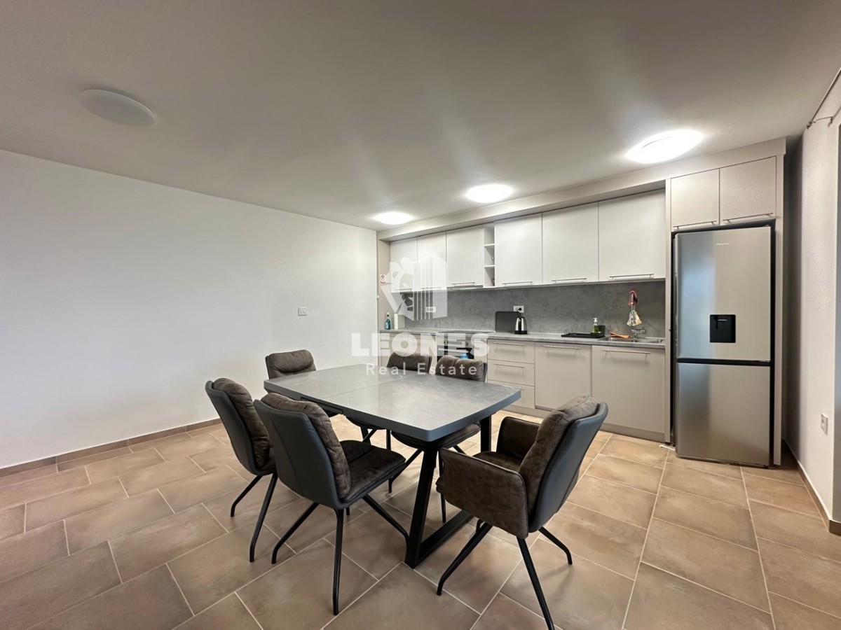 Čudovit penthouse s pogledom na morje 500 metrov od morja
