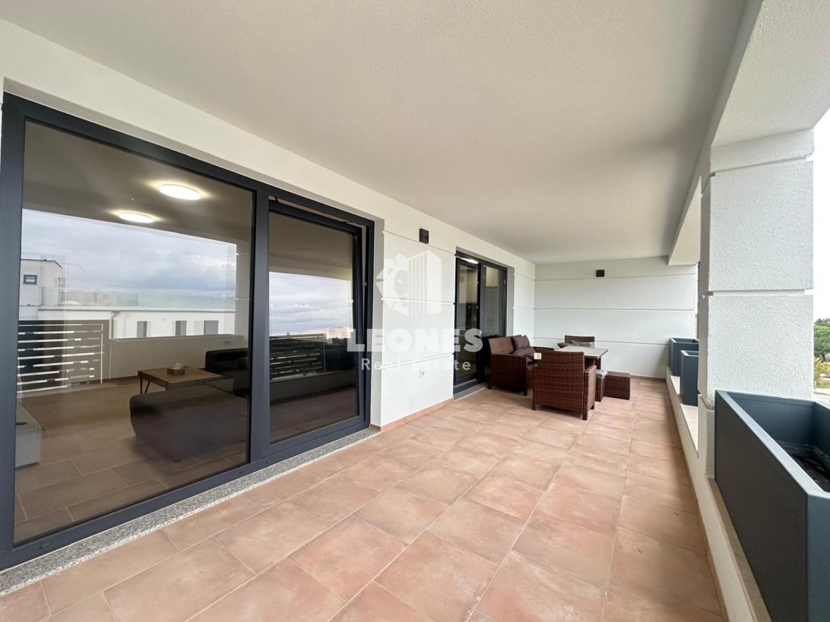 Čudovit penthouse s pogledom na morje 500 metrov od morja