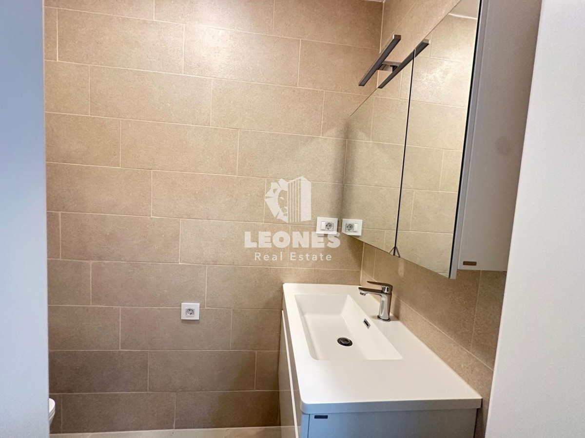 Čudovit penthouse s pogledom na morje 500 metrov od morja
