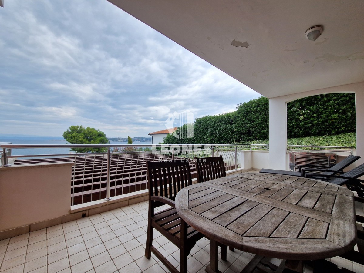 Apartma s pogledom na morje v bližini Umaga, Crveni Vrh