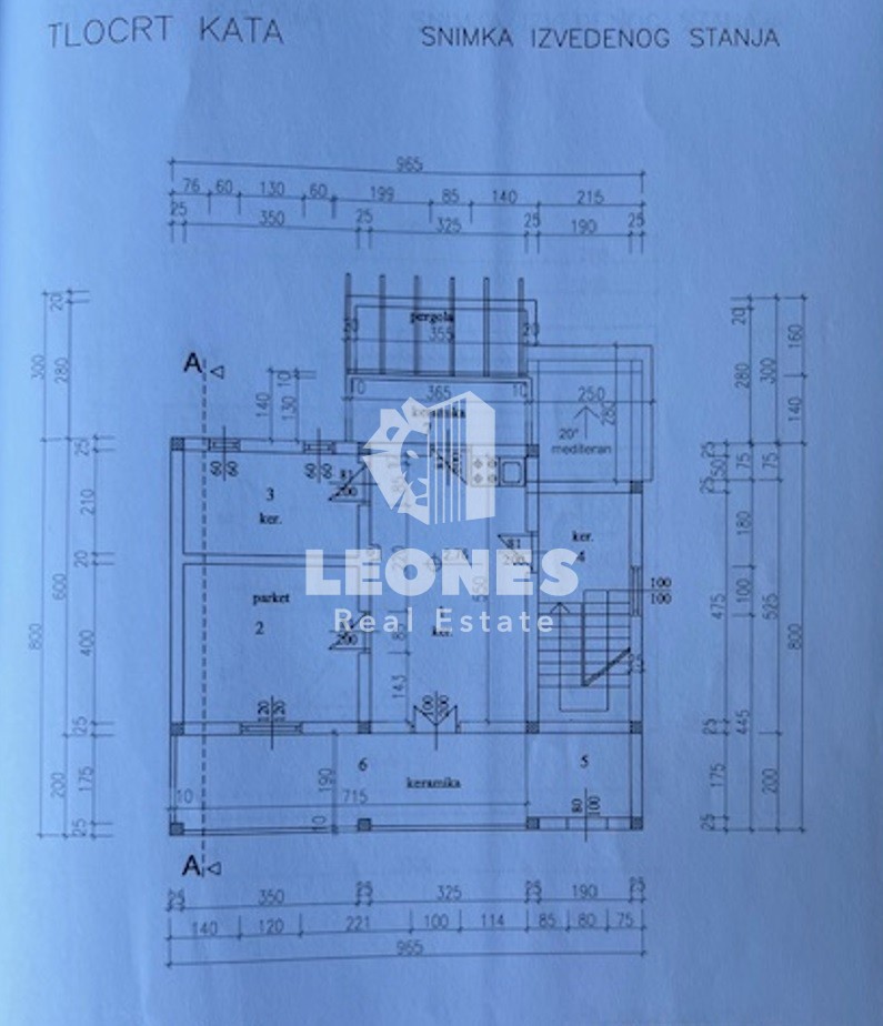 Hiša s tremi stanovanjskimi enotami s pogledom na morje na Crvenem Vrhu, Savudrija