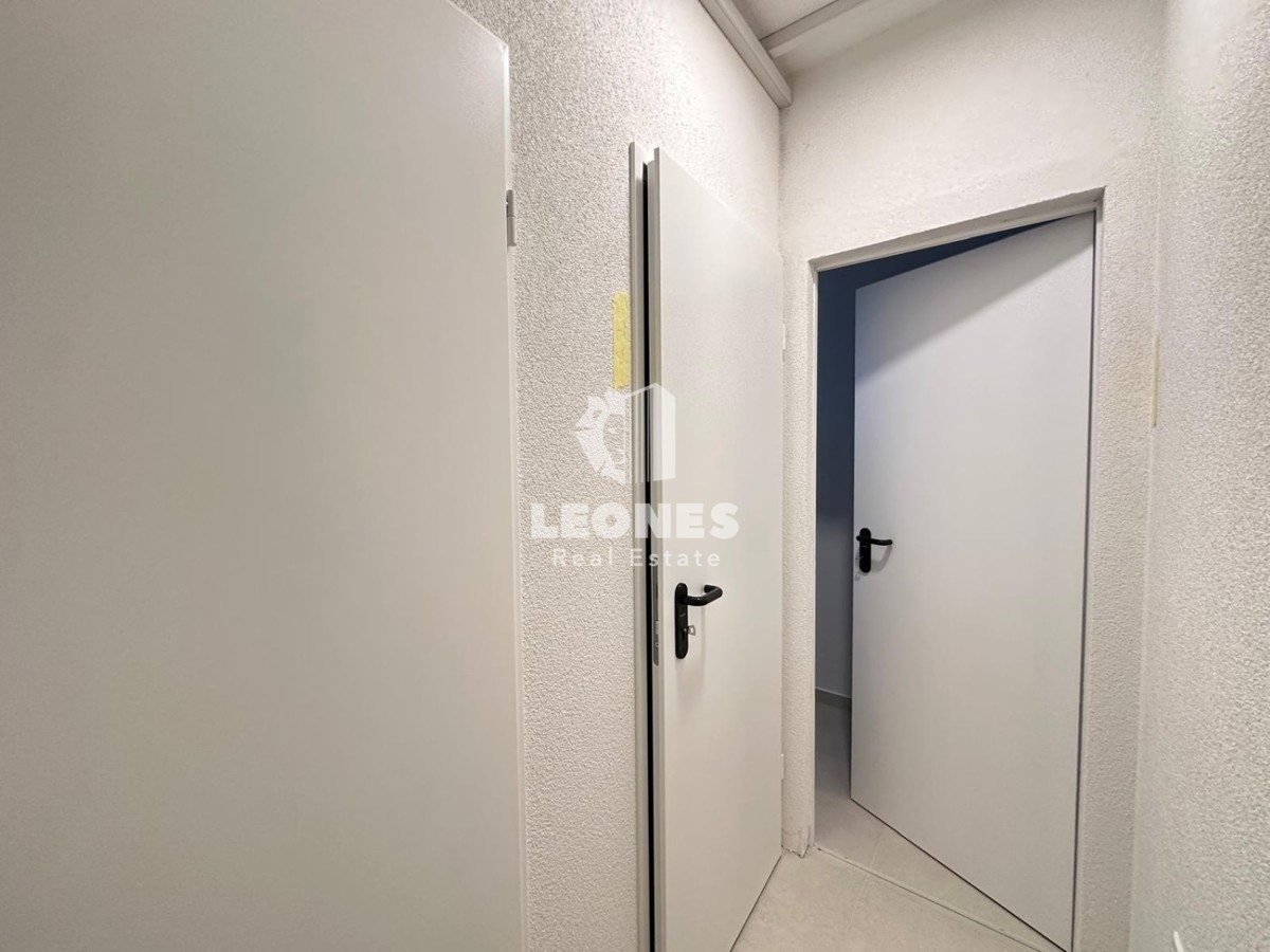 Udobno stanovanje v moderni novogradnji z dvigalom le 700 metrov od morja