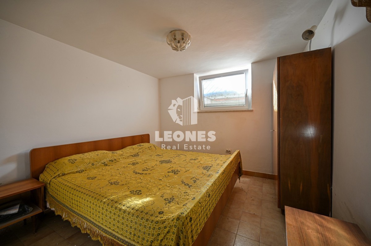 Dvojna hiša, le 250 metrov od morja v okolici Umaga