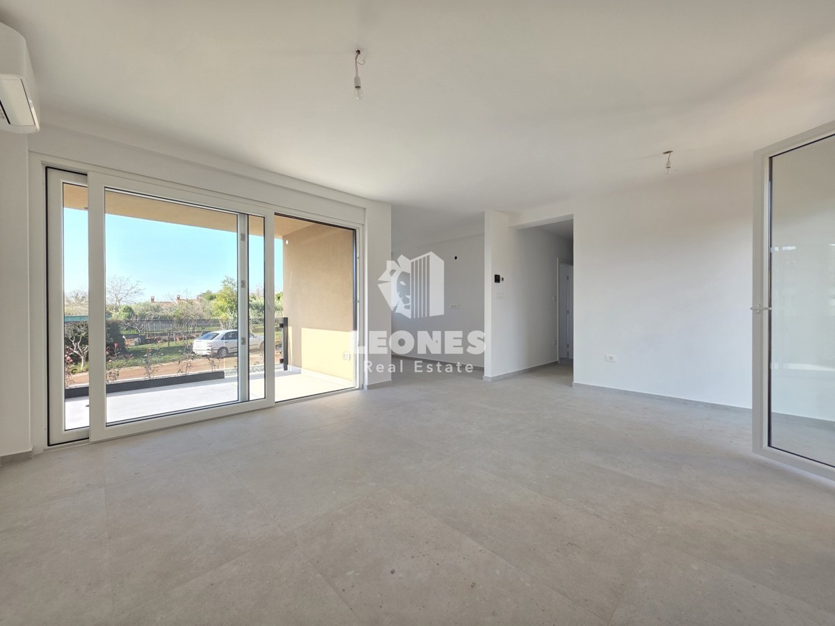 Stanovanje z vrtom v kakovostni novogradnji v Vabrigi, blizu Poreča