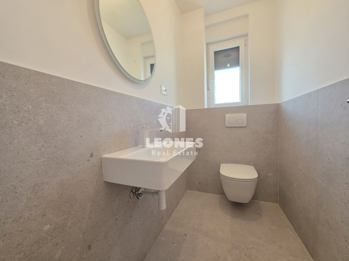 Stanovanje z vrtom v kakovostni novogradnji v Vabrigi, blizu Poreča