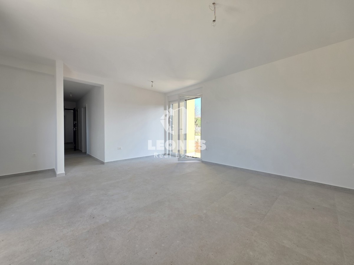 Stanovanje z vrtom v kakovostni novogradnji v Vabrigi, blizu Poreča