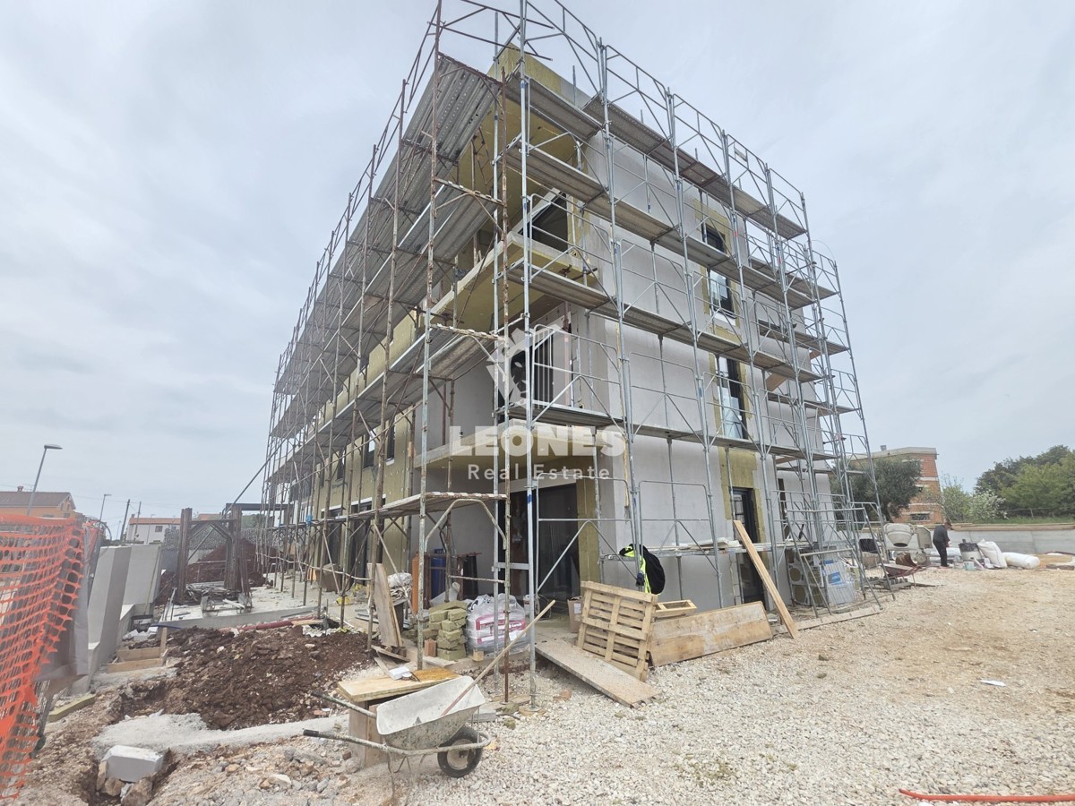 Moderno stanovanje v novogradnji 600 m od morja, v bližini Umaga