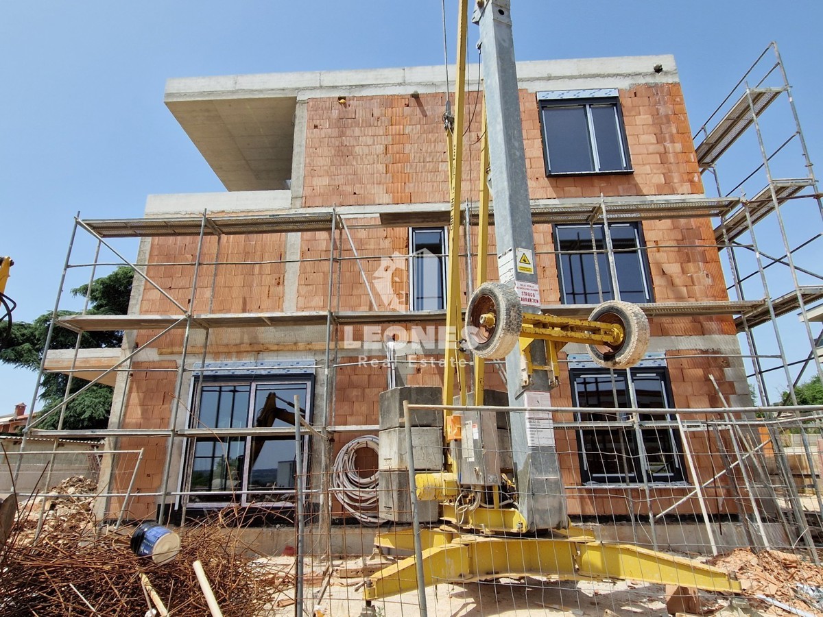 Dvoetažni apartma s pogledom na morje v bližini Poreča