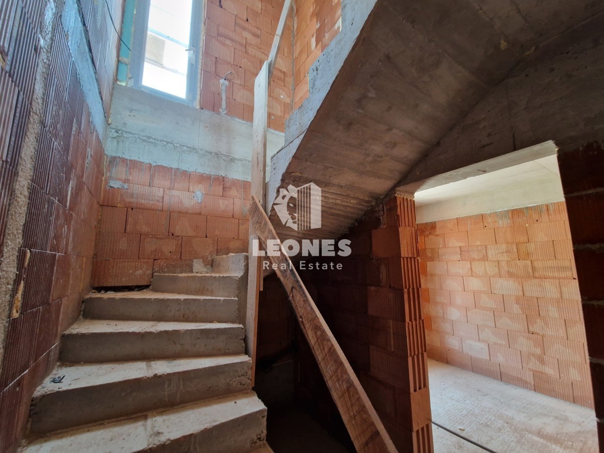 Dvoetažni apartma s pogledom na morje v bližini Poreča